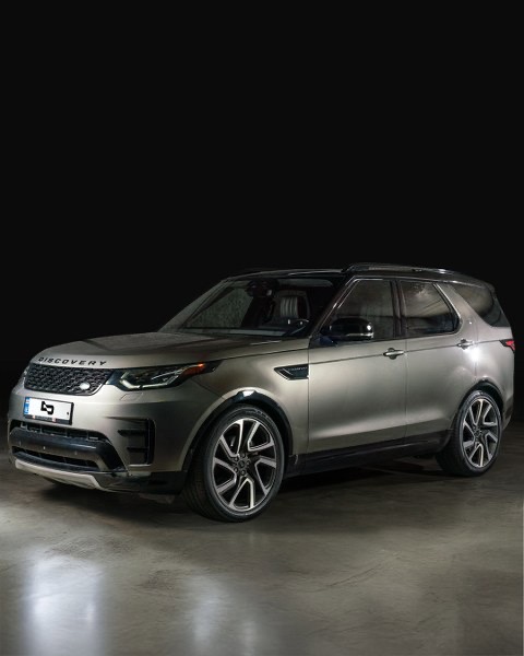 Land Rover Discovery thumbnail 2